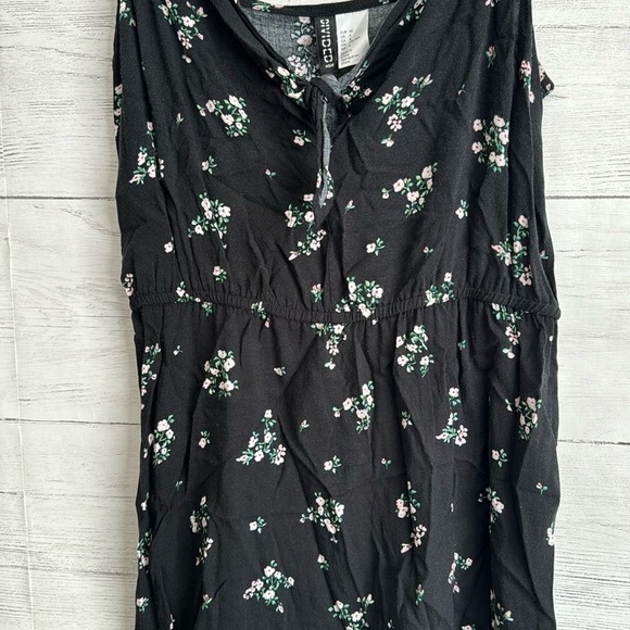 H & M Floral Cut Out Hole Dress | SIZE 8 - Picture 3 of 8